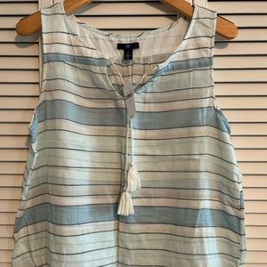 GAP Woman’s Sleeveless Shirt NWT Large